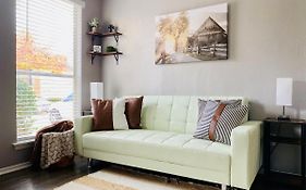 The Cozy Fort Worth Inn - Dt • Stockyards • Airport